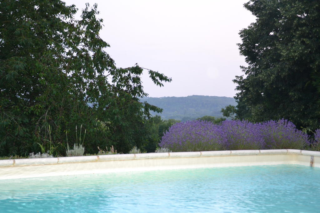 Les Hautes Sources - Esprit De France Menilles Exterior photo