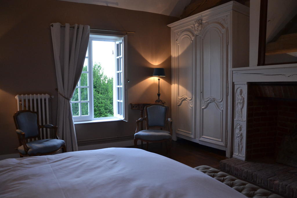 Les Hautes Sources - Esprit De France Menilles Room photo