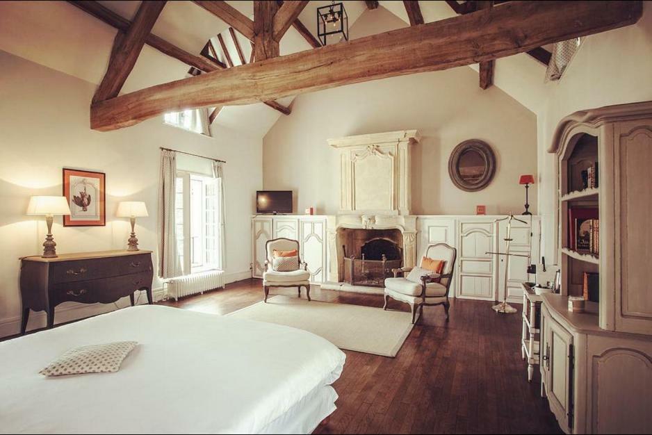 Les Hautes Sources - Esprit De France Menilles Exterior photo